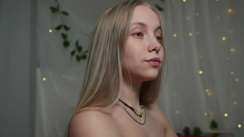 REYNA  my friend   online show from 14, 1, 2025