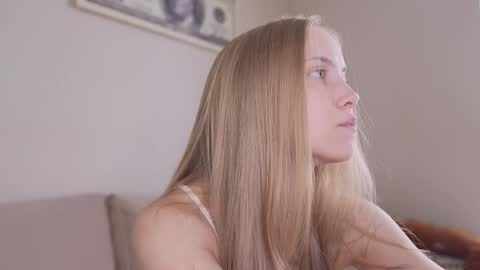 REYNA  my friend   online show from 6, 6, 2026