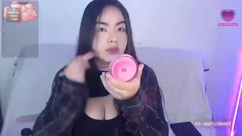 Snapshot of apriil_3 chatting on 16, 9, 2025 Abril Freelance Model online show from 16, 9, 2025