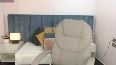 April Bunny online show from 18, 11, 2025