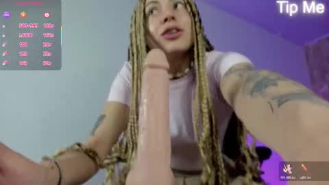 Snapshot of april_dumont chatting on 7, 2, 2026 April online show from 7, 2, 2026