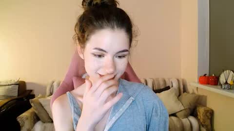 April online show from 15, 9, 2025