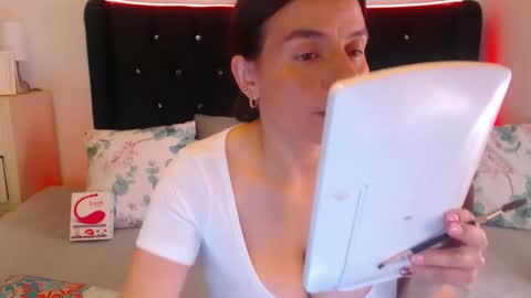 April online show from 18, 2, 2026