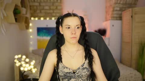 april_olsen online show from 6, 3, 2025