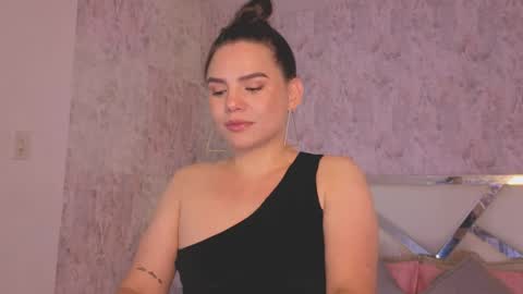 Isabella online show from 11, 4, 2026