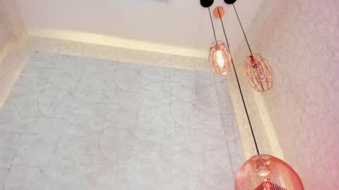 April online show from 9, 2, 2025