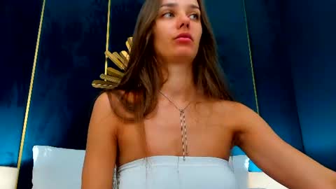 Snapshot of aprilwon chatting on 13, 6, 2026 April online show from 13, 6, 2026