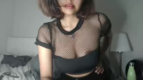 LilyinTheWild online show from 10, 2, 2025