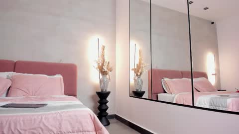  Ara Ferrer  online show from 7, 3, 2026