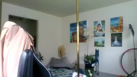 BustyPrincessLeila online show from 7, 6, 2026