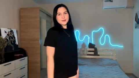 Emi online show from 4, 4, 2026