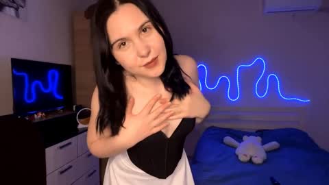 Emi online show from 19, 4, 2026