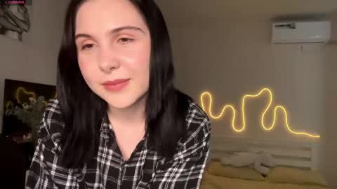 Emi online show from 25, 4, 2026