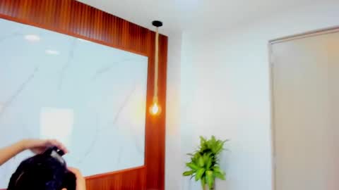 arah_issaa online show from 9, 3, 2025