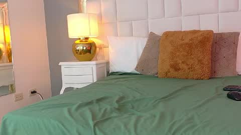     online show from 23, 4, 2026