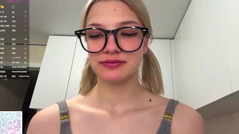 Caroline online show from 10, 6, 2026