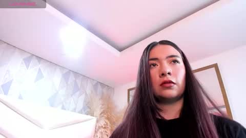 ari_lynn_ online show from 30, 10, 2025