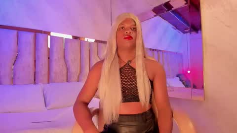 Snapshot of ari_monet chatting on 23, 9, 2025 ARI online show from 23, 9, 2025