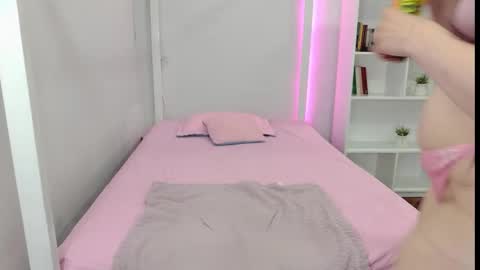    online show from 15, 10, 2025