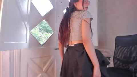 Ari Wilde online show from 7, 3, 2026