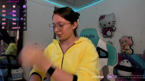 Snapshot of aria_alaia chatting on 9, 1, 2025 Linda online show from 9, 1, 2025