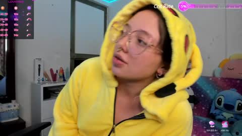 Snapshot of aria_alaia chatting on 9, 1, 2025 Linda online show from 9, 1, 2025