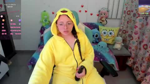 Snapshot of aria_alaia chatting on 12, 3, 2025 Linda online show from 12, 3, 2025