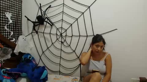 Snapshot of aria_arthur chatting on 29, 10, 2025 aria_arthur online show from 29, 10, 2025