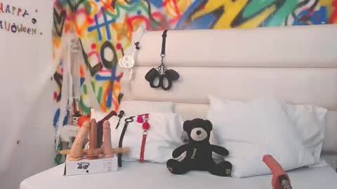 Snapshot of aria_martiin chatting on 15, 10, 2025 aria online show from 15, 10, 2025