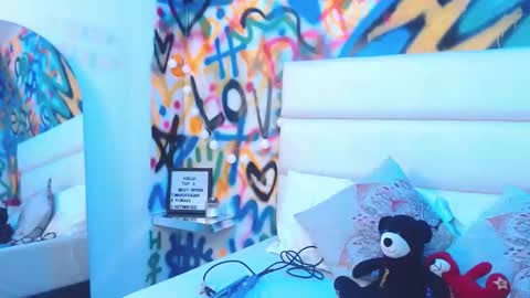 Snapshot of aria_martiin chatting on 14, 11, 2025 aria online show from 14, 11, 2025