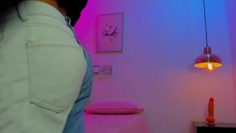 aria_millers1 online show from 21, 4, 2026