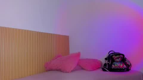 Aria Millers  online show from 14, 2, 2026