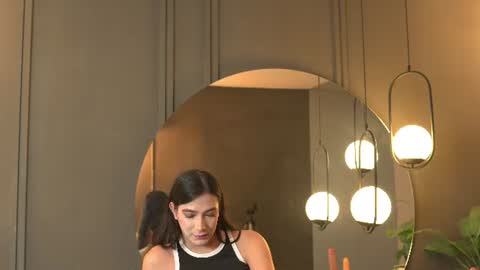 Ariaa online show from 10, 7, 2026