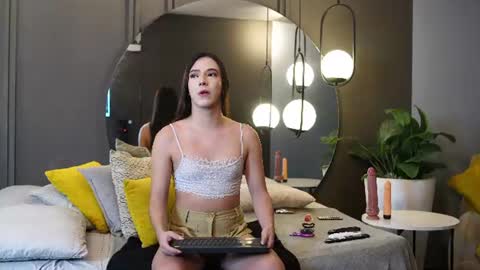 Ariaa online show from 15, 7, 2026