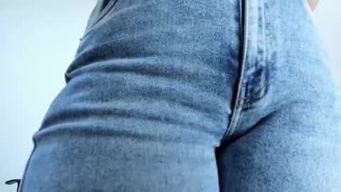 ariacoral online show from 4, 2, 2026