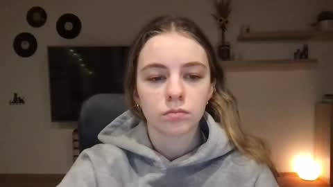 AriaCreazy online show from 28, 2, 2025