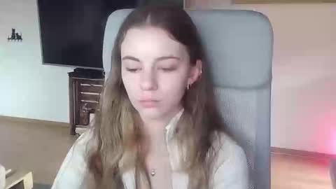 AriaCreazy online show from 31, 10, 2025