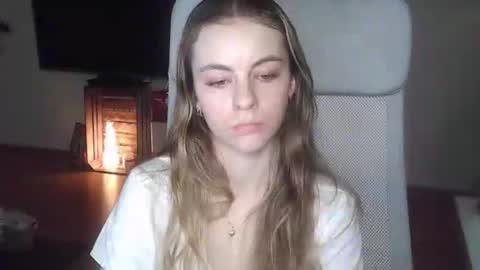 AriaCreazy online show from 13, 1, 2026