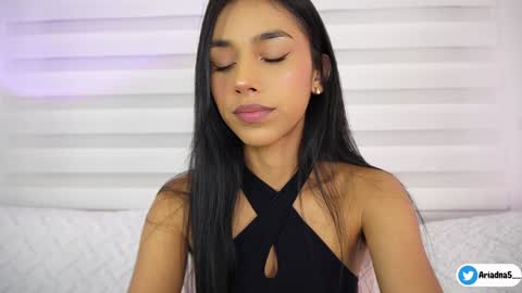 Snapshot of ariadna5 chatting on 28, 9, 2025 ARIADNA online show from 28, 9, 2025