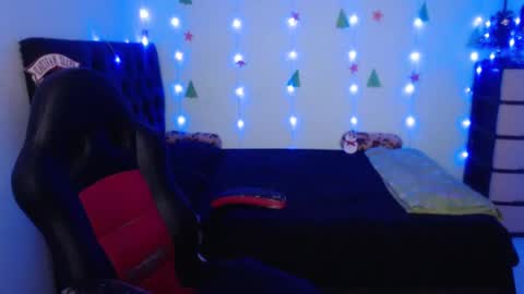 ...Ariana... online show from 6, 12, 2024