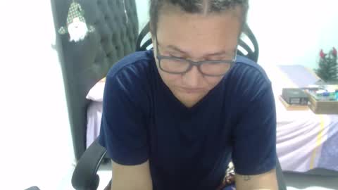 ...Ariana... online show from 1, 12, 2025