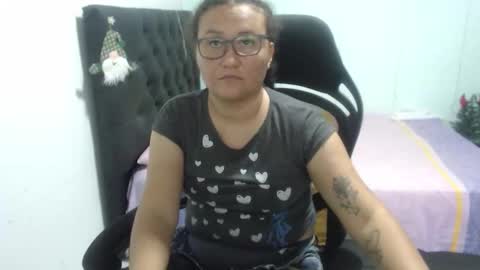 ...Ariana... online show from 3, 12, 2025