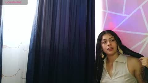Snapshot of ariadna_and_antonella chatting on 10, 6, 2026 dafna lorens online show from 10, 6, 2026