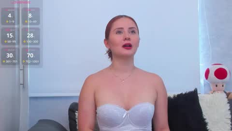 ariadnaa_brown1 online show from 3, 12, 2024