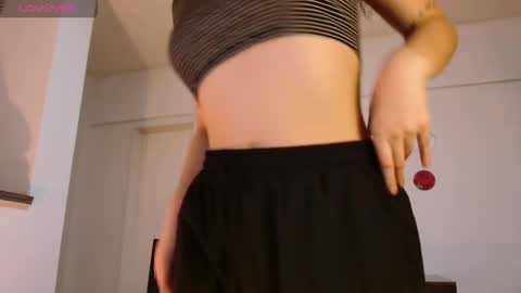 ariagal online show from 15, 4, 2026