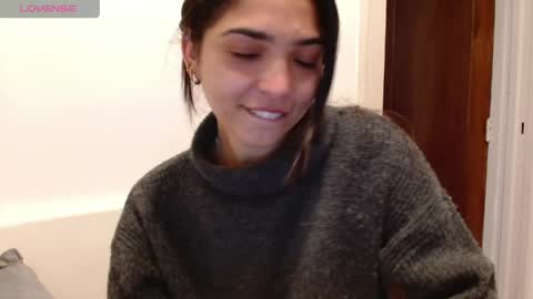 ariagal online show from 27, 4, 2026