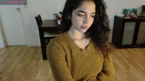 ariagal online show from 9, 5, 2026