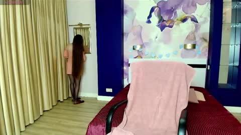 AriaGray online show from 14, 4, 2026