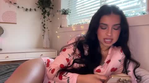 Snapshot of ariajackson chatting on 5, 12, 2025 Aria online show from 5, 12, 2025