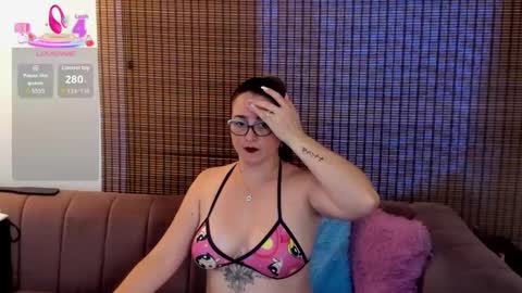 Snapshot of ariana_cross_ chatting on 25, 9, 2025 Ariana Cruz online show from 25, 9, 2025